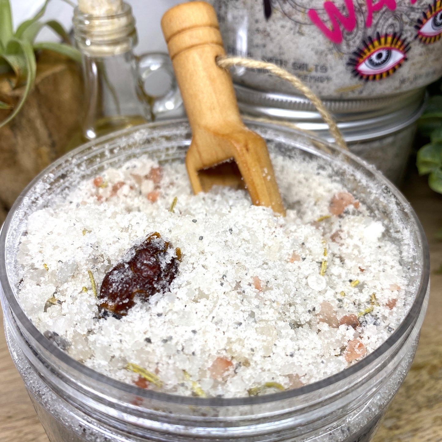 Mami Wata, Ritual Bath Salts with Rosehips & Rosemary, 10 oz Sunsum®