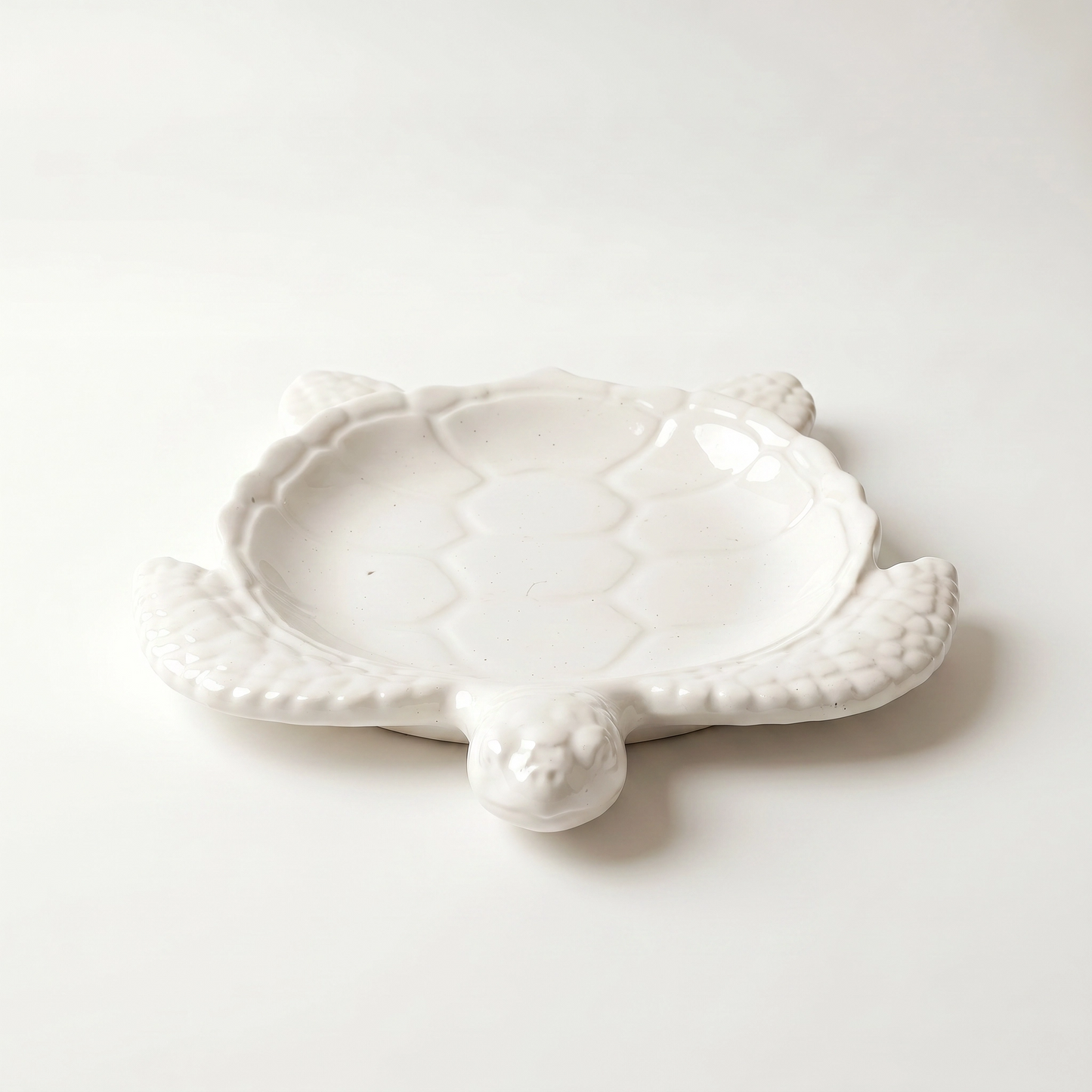 Sea Turtle Tray, Gypsum White, 9"