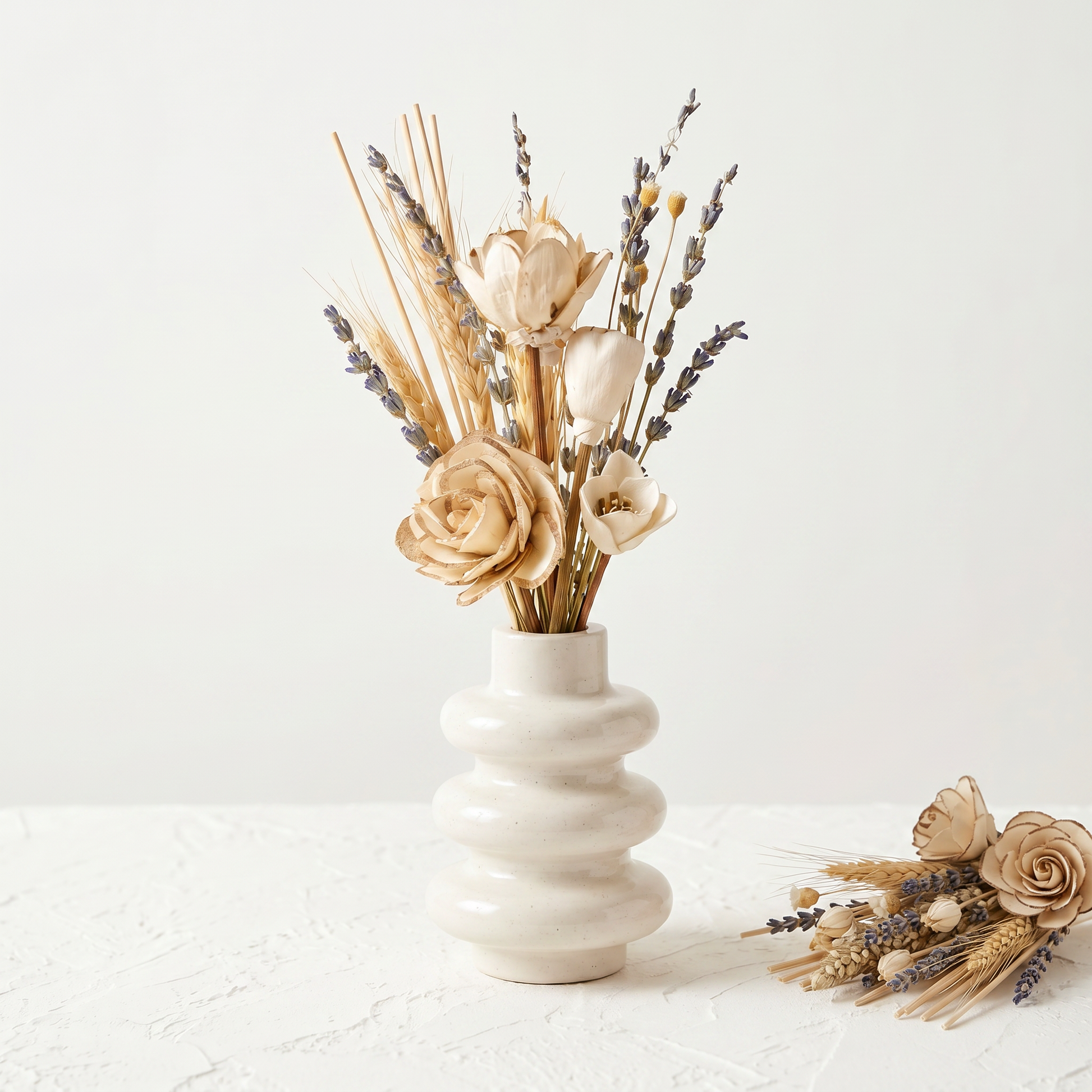 Sunsum® Stacked Bubble Vase Gift Set with Farmers Market botanical reed diffuser sticks — gypsum white