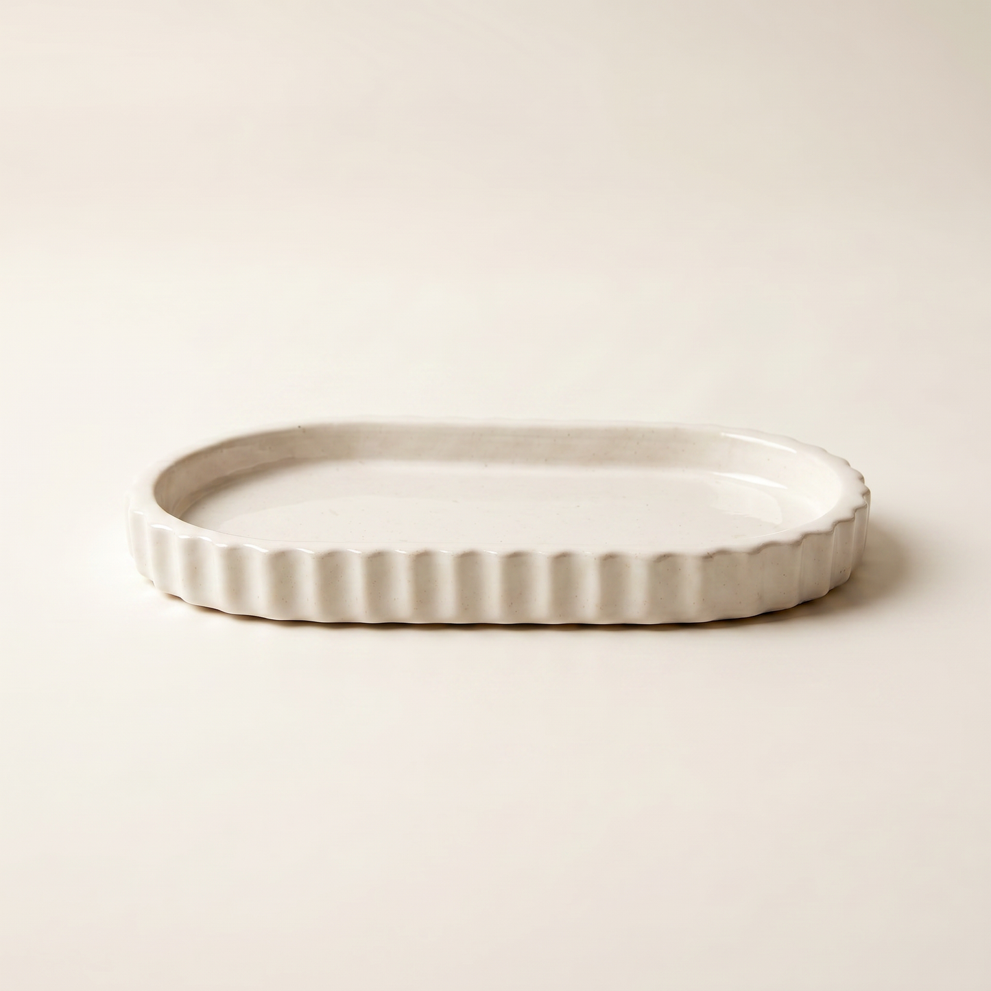 Scalloped Oblong Tray, Gypsum White 7"