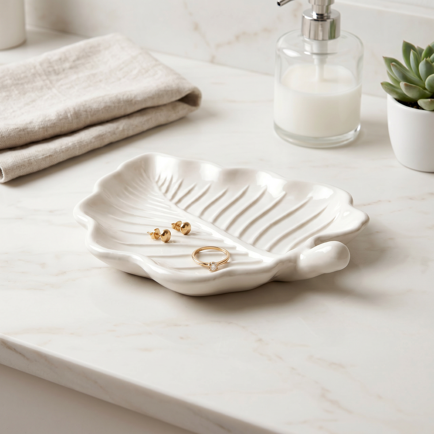 Monstera Leaf Tray, Gypsum White