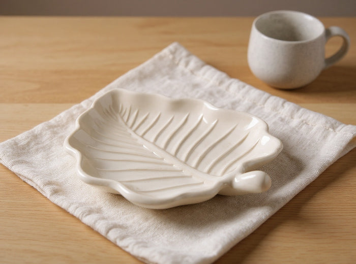 Elm Leaf Decorative Tray, Gypsum White 6"