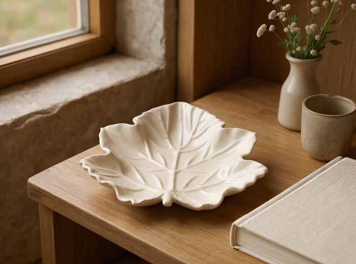 Maple Leaf Tray, Gypsum White 6"