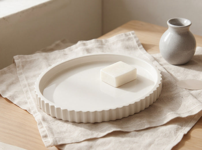 Scalloped Oval Tray, Gypsum White 8"
