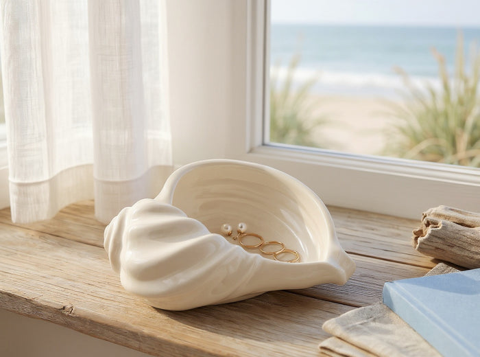 Nautilus Shell Bowl, Gypsum White 6.5"