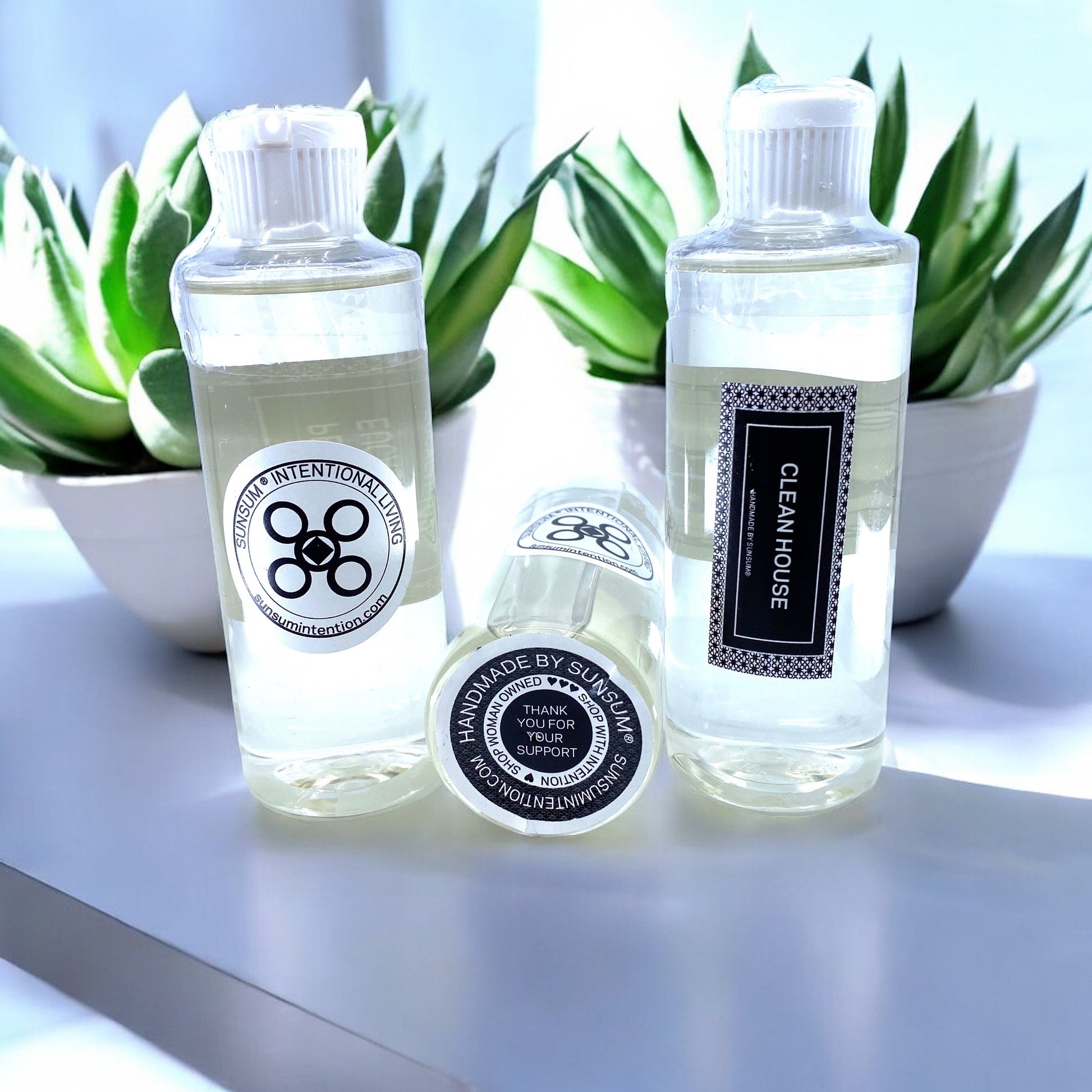 Clean House Fragrance Oil | Fragrance Oil | SUNSUM-R544 / SUNSUM-R644 | bottle detail | Sunsum®