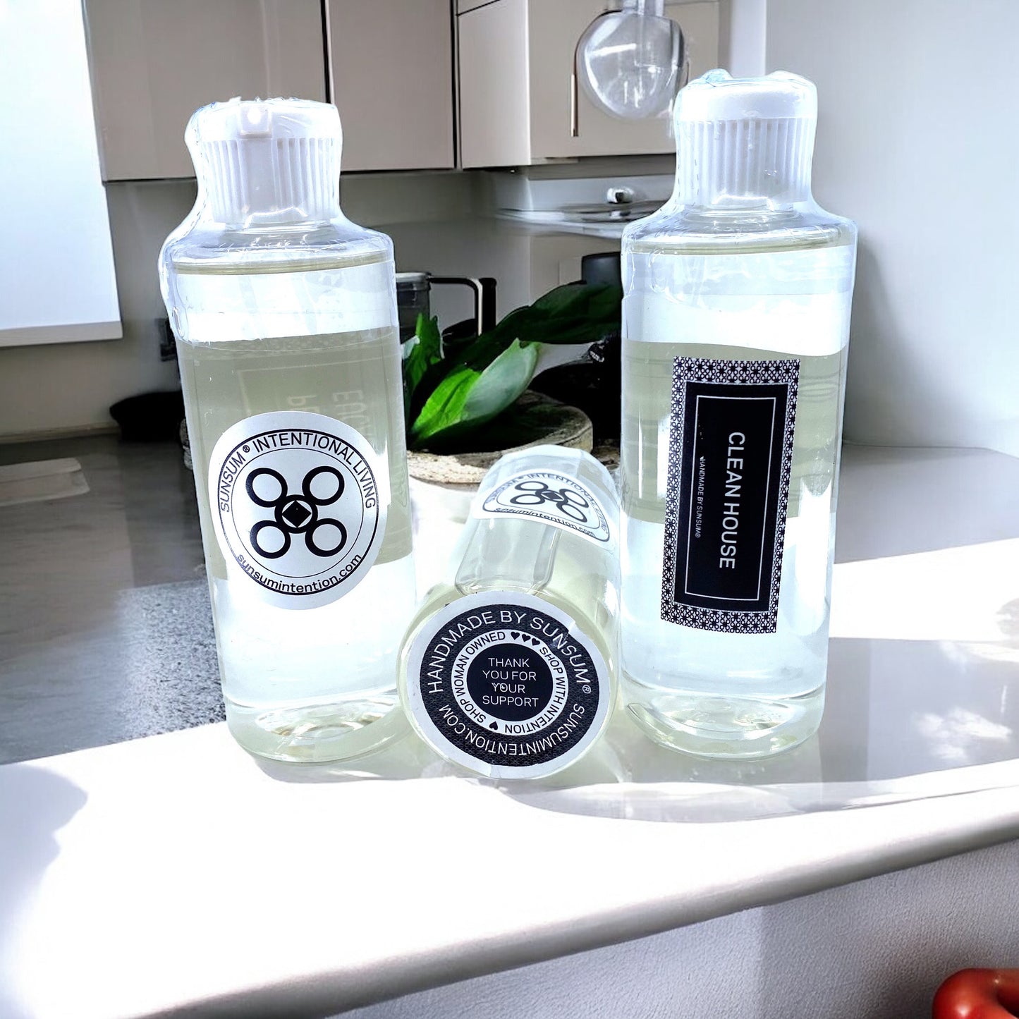 Clean House Fragrance Oil | Fragrance Oil | SUNSUM-R544 / SUNSUM-R644 | lifestyle flat lay | Sunsum®