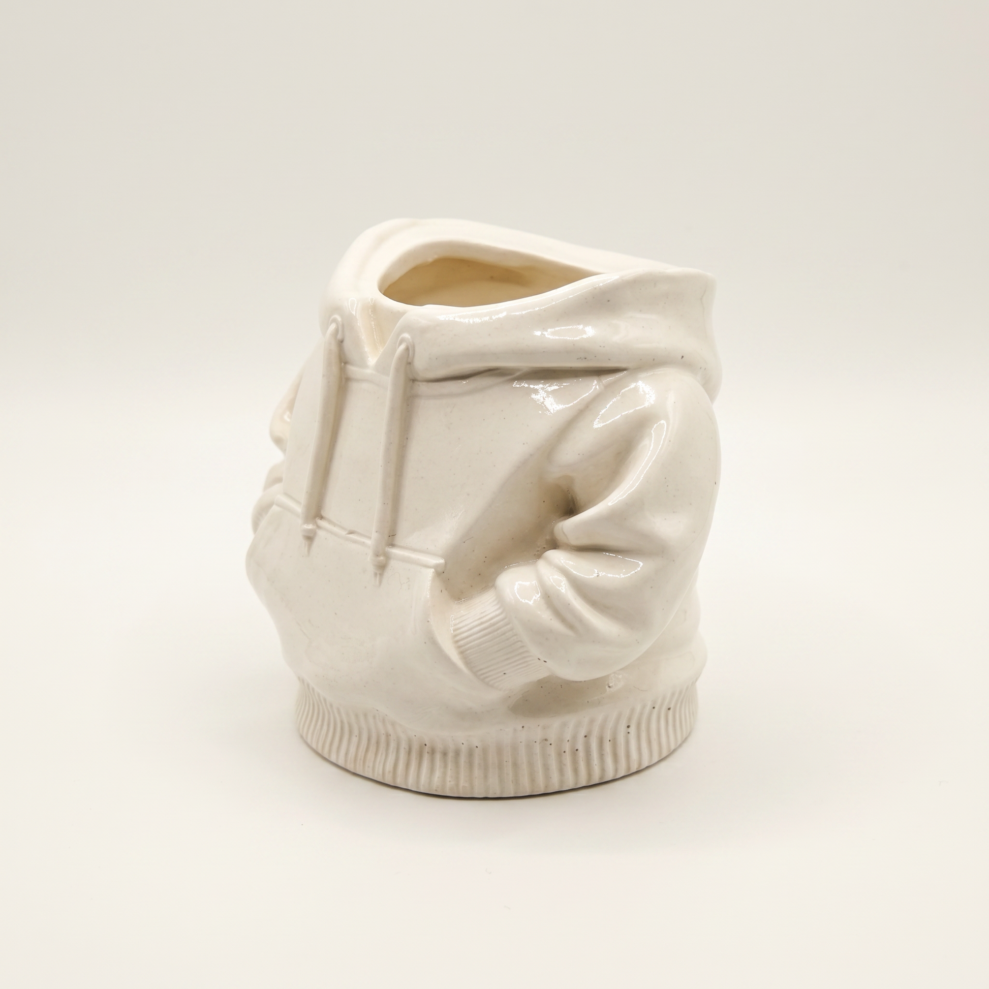 Hoodie Planter gypsum white close-up of front pocket and drawstring detail | Sunsum
