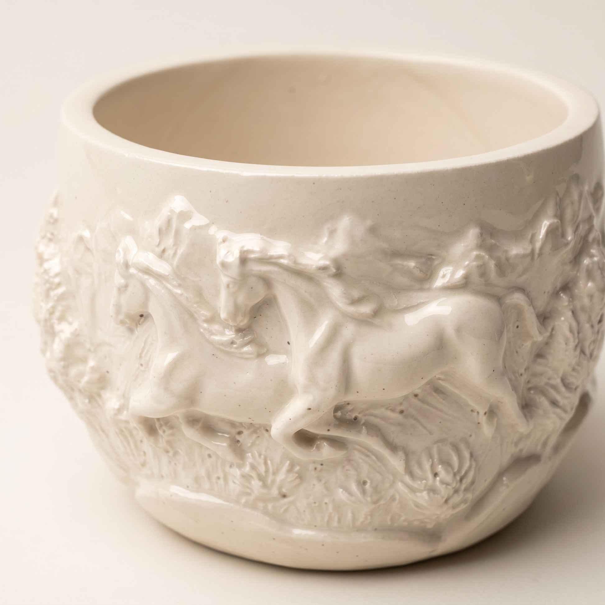 Mustang Horse Relief Planter | Pots & Planters | SUNSUM-X320 | macro horse relief detail | Sunsum®