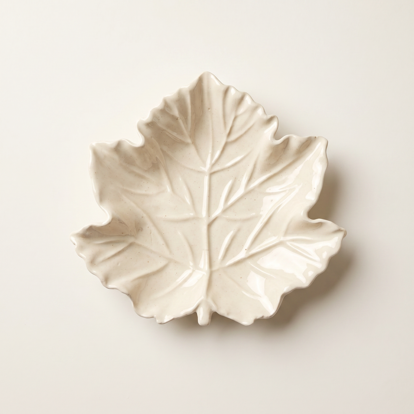 Maple Leaf Tray | Decorative Trays | SUNSUM-X430 | top down overhead view | Sunsum®