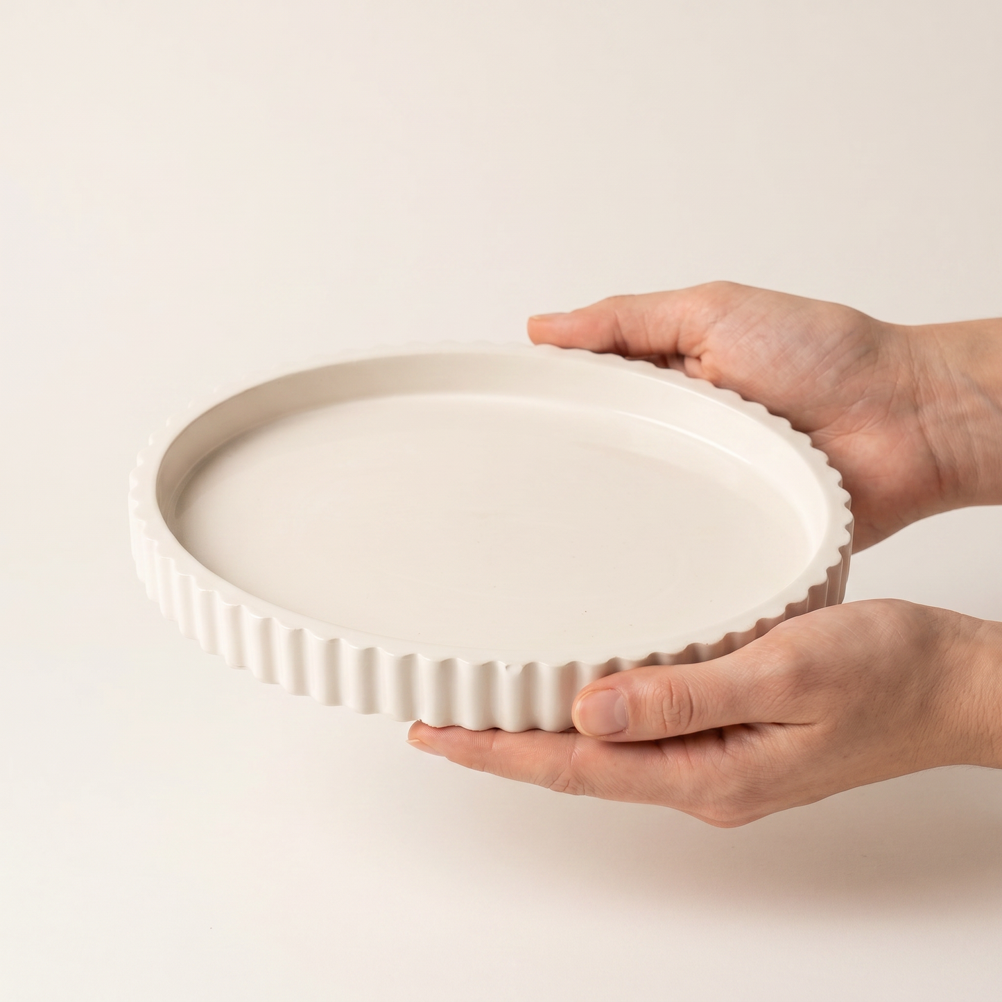Scalloped Oval Tray | Decorative Trays | SUNSUM-X450 | hand holding for 8 inch scale | Sunsum®