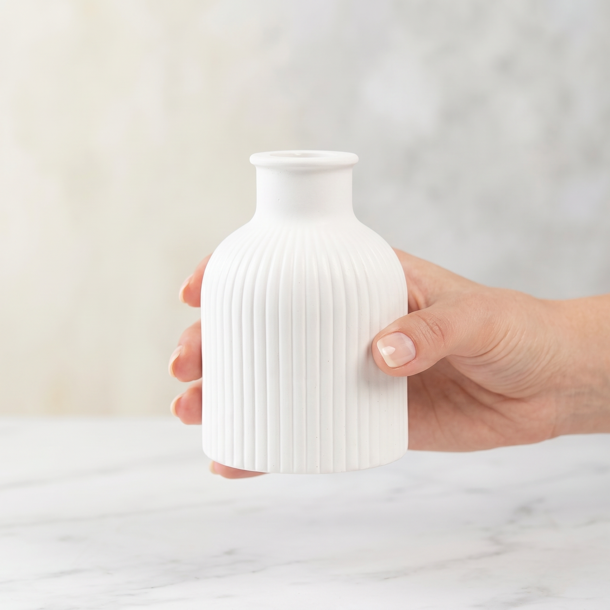 Ribbed Bottle Vase | Hand Scale Reference | Sunsum®