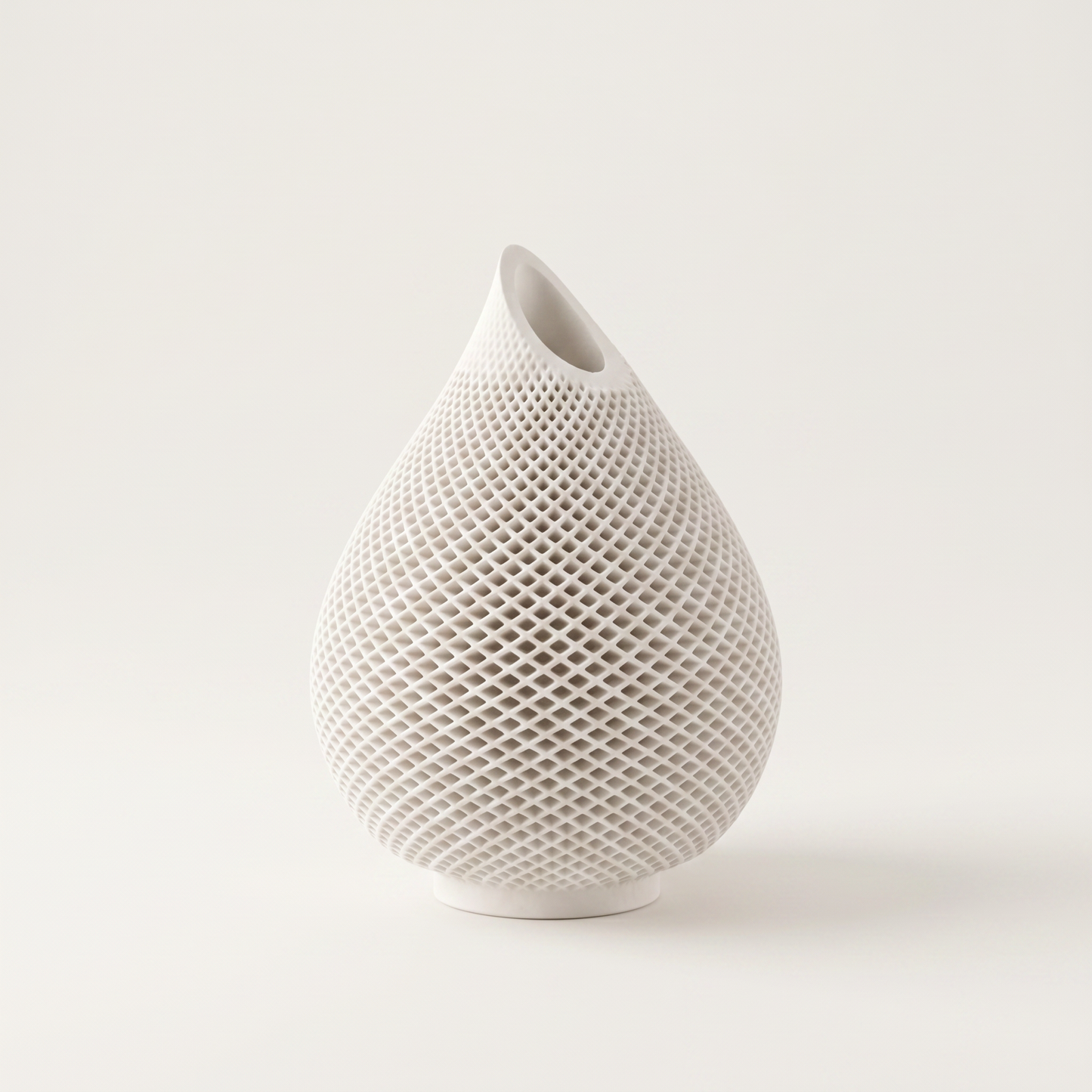 Teardrop Honeycomb Vase | Studio Front | Sunsum®
