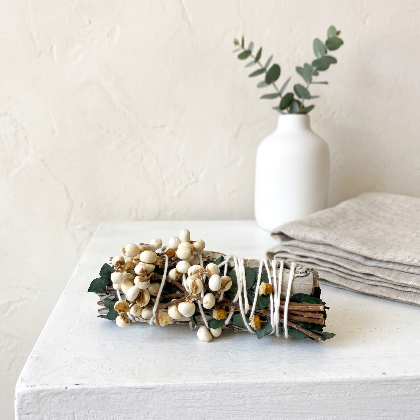 White Sage & Copal Smudge Stick | Eucalyptus & Tallow Berries | Entry Console Wellness Lifestyle | Sunsum®