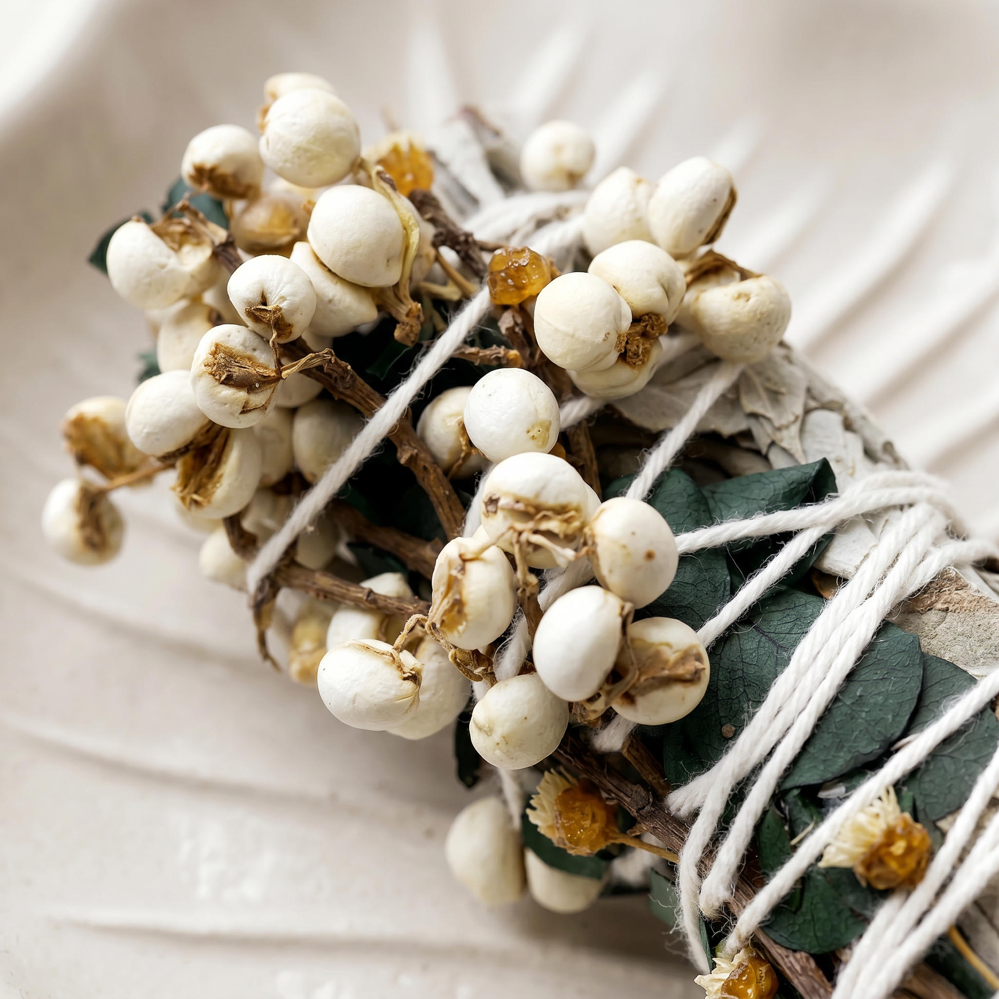 White Sage & Copal Smudge Stick | Eucalyptus & Tallow Berries | Tallow Berry & Copal Detail | Sunsum®