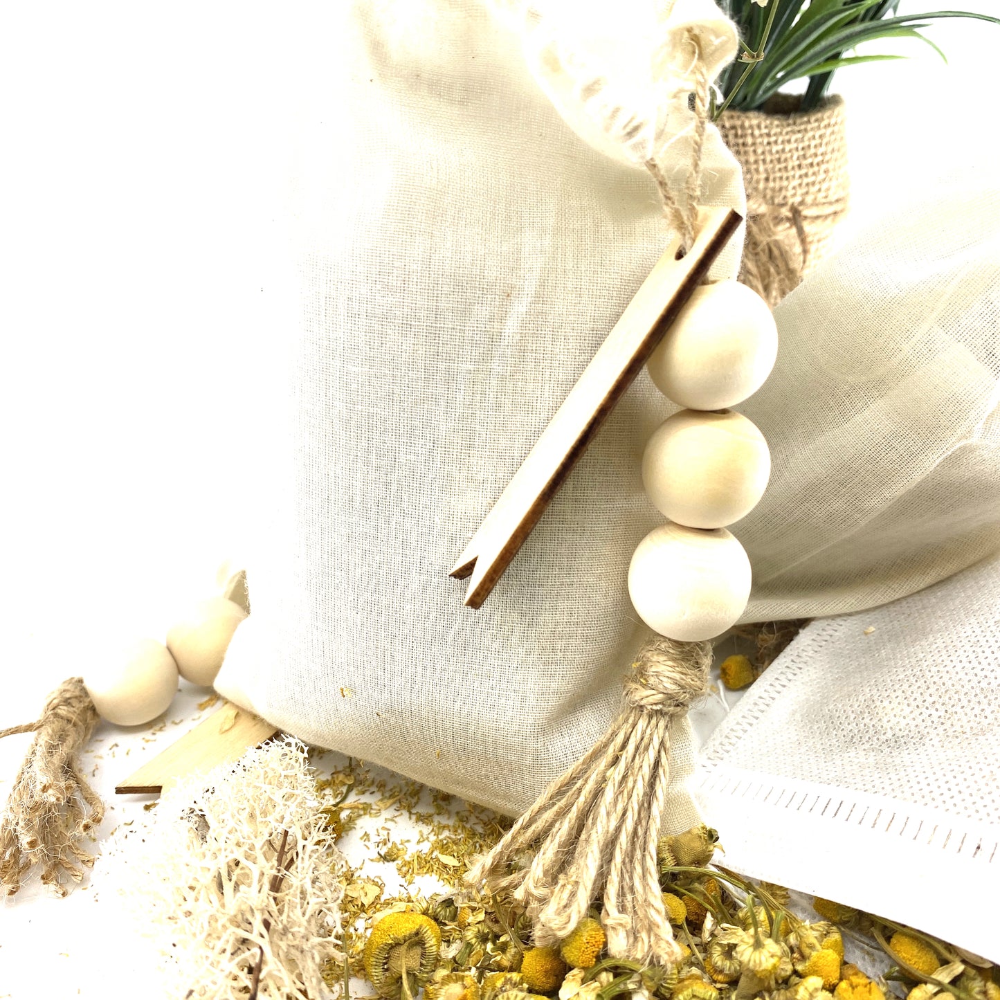 100% Naturally Dried Chamomile Flowers, Jute & Wooden Beaded Drawstring Sack, 1/2 oz Sunsum®